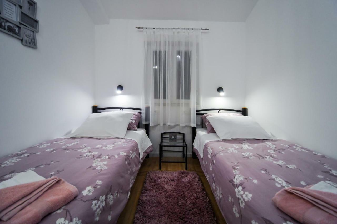 Apartments And Rooms Nekic زادار المظهر الخارجي الصورة